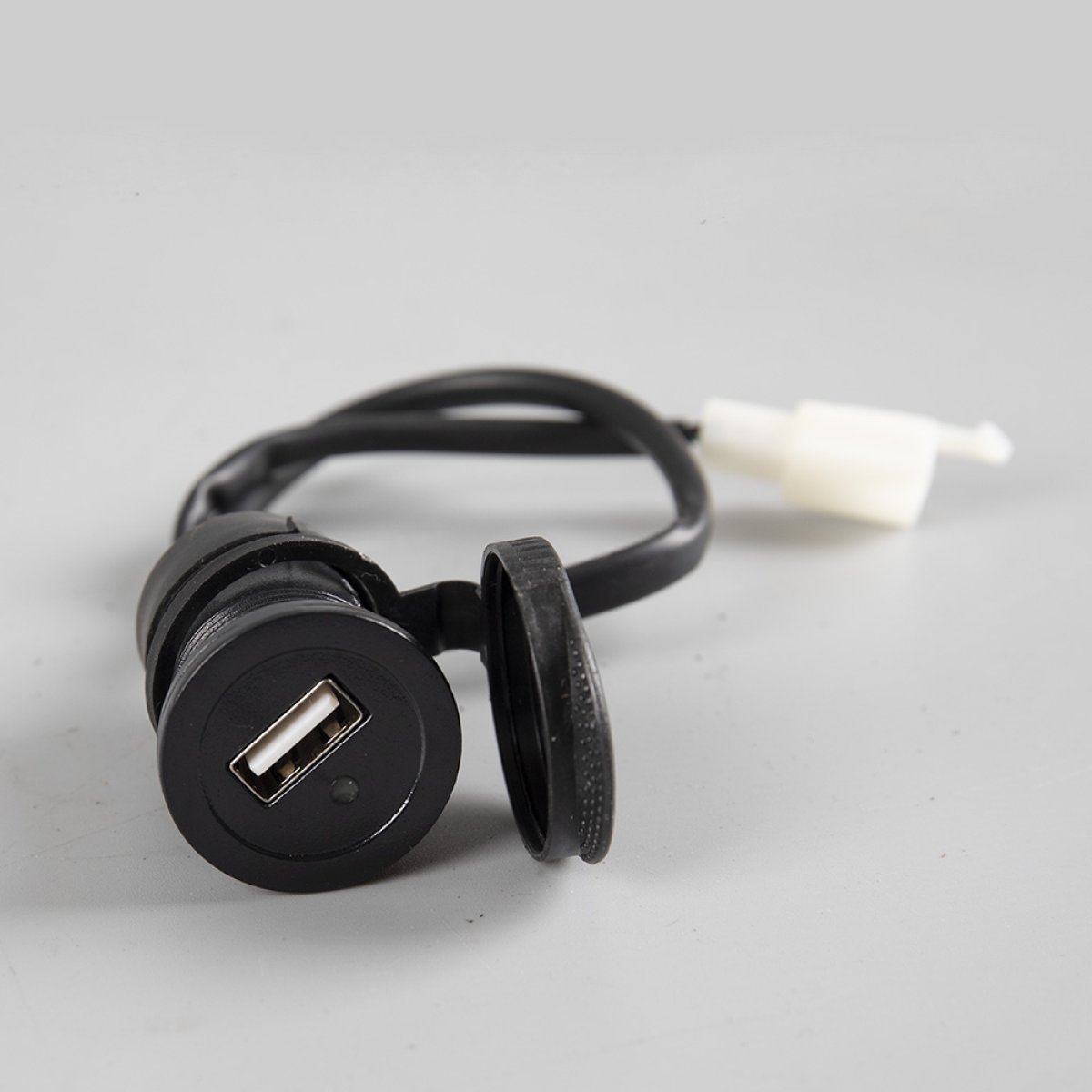 Motorcycle USB Port With Waterproof Cap for ZS1200DT Easy Installation USB016 - Photo 1
